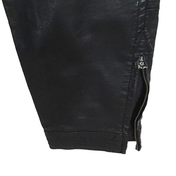Urban Outfitters Silence & Noise Faux Leather Moto Zip Pants Black Size 27 - Picture 11 of 16